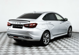 Подержанный автомобиль LADA (ВАЗ) Vesta Sedan 2023 года (5 фото)