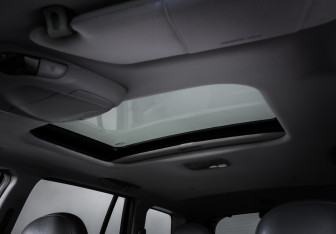 Подержанный автомобиль Hyundai Santa Fe 2002 года (17 фото)