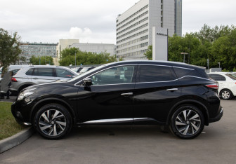Подержанный автомобиль Nissan Murano Suv 2019 года (6 фото)