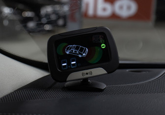 Подержанный автомобиль Infiniti QX60 2017 года (23 фото)