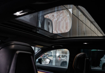 Подержанный автомобиль Changan UNI-V 2023 года (12 фото)