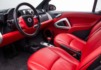 Подержанный автомобиль Smart Fortwo Hatchback 2011 года (9 фото)