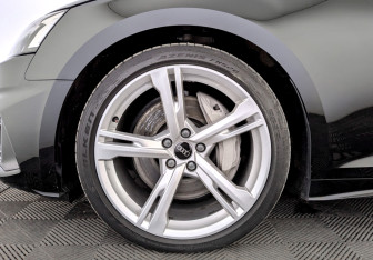 Подержанный автомобиль Audi A5 Convertible 2020 года (18 фото)