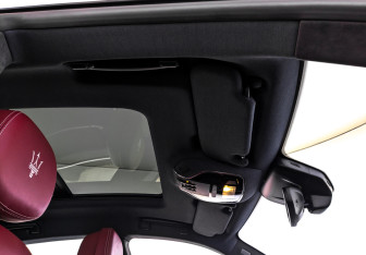 Подержанный автомобиль Maserati Levante 2018 года (24 фото)