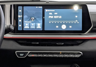 Подержанный автомобиль Geely Coolray 2024 года (17 фото)