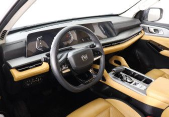 Подержанный автомобиль Changan Hunter Plus 2024 года (7 фото)