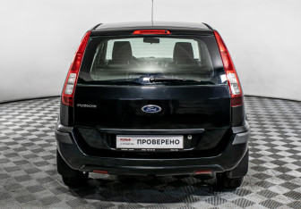 Подержанный автомобиль Ford Fusion 2007 года (6 фото)