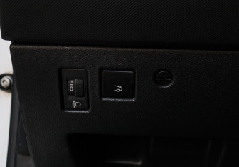 Подержанный автомобиль Peugeot 408 2014 года (14 фото)