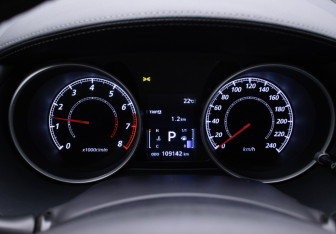 Подержанный автомобиль Mitsubishi Outlander 2011 года (12 фото)