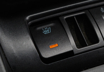 Подержанный автомобиль Hyundai Elantra Sedan 2004 года (15 фото)