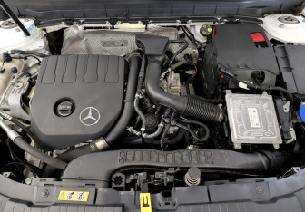 Подержанный автомобиль Mercedes-Benz GLB 2021 года (9 фото)