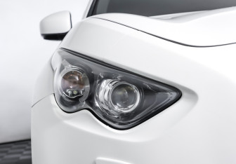 Подержанный автомобиль Infiniti QX70 2015 года (23 фото)