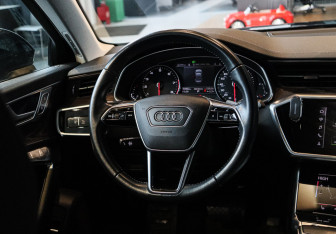 Подержанный автомобиль Audi A6 Sedan 2019 года (13 фото)