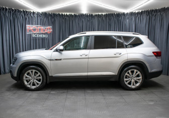 Подержанный автомобиль Volkswagen Teramont 2019 года (8 фото)