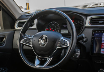 Подержанный автомобиль Renault Arkana 2021 года (14 фото)