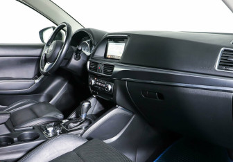 Подержанный автомобиль Mazda CX-5 2015 года (10 фото)