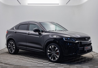 Подержанный автомобиль Geely Tugella 2022 года (7 фото)