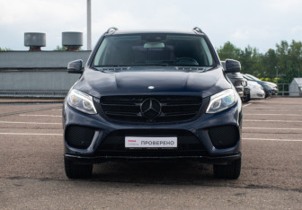Подержанный автомобиль Mercedes-Benz GLE 2016 года (2 фото)