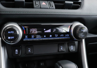 Новый Toyota RAV4 2025 (23 фото)