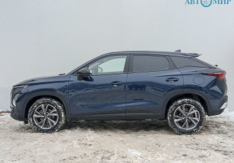 Подержанный автомобиль Omoda C5 2024 года (8 фото)