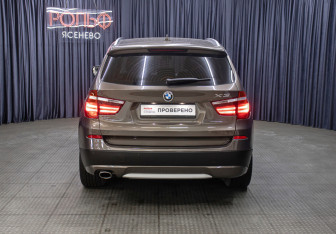 Подержанный автомобиль BMW X3 2012 года (6 фото)