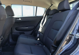 Подержанный автомобиль Kia Sportage 2017 года (23 фото)