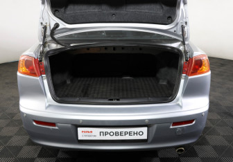 Подержанный автомобиль Mitsubishi Lancer Sedan 2008 года (9 фото)