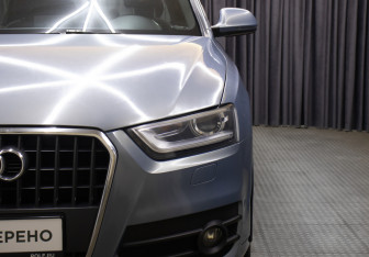 Подержанный автомобиль Audi Q3 2012 года (20 фото)