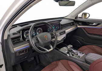 Подержанный автомобиль Hongqi HS5 2022 года (16 фото)