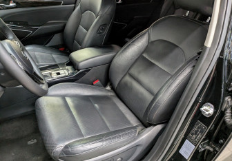 Подержанный автомобиль Kia K7 2019 года (12 фото)