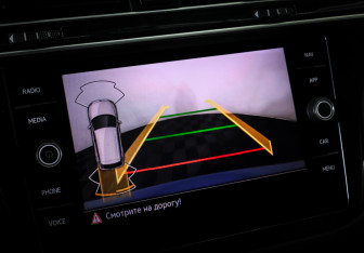 Подержанный автомобиль Volkswagen Tiguan 2021 года (17 фото)