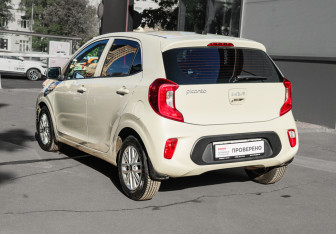 Подержанный автомобиль Kia Picanto 2022 года (6 фото)