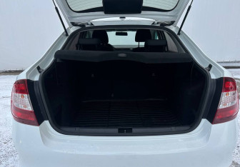 Подержанный автомобиль Skoda Rapid Liftback 2018 года (15 фото)