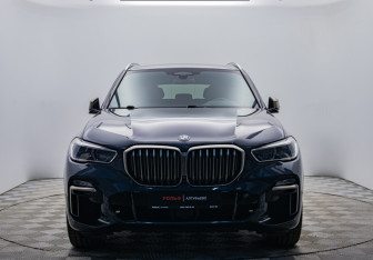 Подержанный автомобиль BMW X5 2020 года (8 фото)