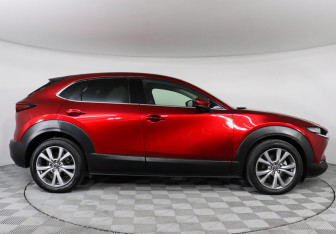 Подержанный автомобиль Mazda CX-30 2021 года (4 фото)