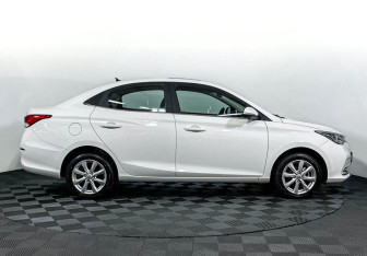 Подержанный автомобиль Changan Alsvin 2023 года (4 фото)