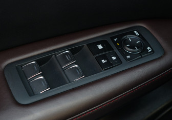 Подержанный автомобиль Lexus RX 2020 года (23 фото)
