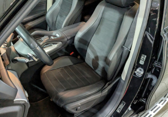 Подержанный автомобиль Mercedes-Benz GLE 2021 года (3 фото)