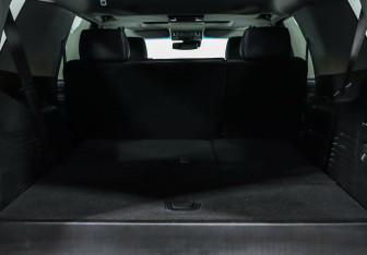 Подержанный автомобиль Chevrolet Tahoe 2016 года (20 фото)