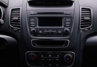 Подержанный автомобиль Kia Sorento 2014 года (14 фото)