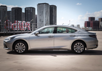 Новый Lexus ES 2025 (8 фото)