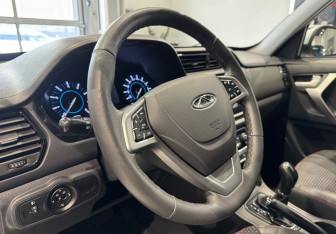 Подержанный автомобиль Chery Tiggo 3 2017 года (13 фото)