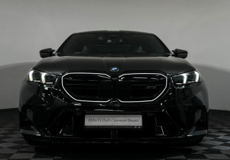 Подержанный автомобиль BMW M5 Sedan 2024 года (31 фото)
