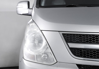 Подержанный автомобиль Hyundai Grand Starex 2013 года (24 фото)