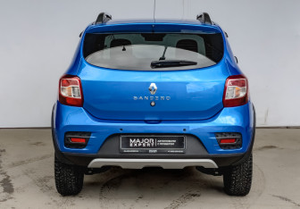 Подержанный автомобиль Renault Sandero 2021 года (6 фото)