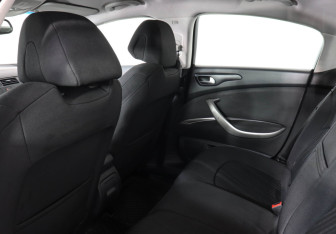 Подержанный автомобиль Citroen C5 Sedan 2010 года (12 фото)