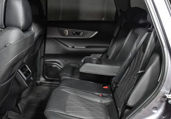 Подержанный автомобиль Chery Tiggo 8 Pro Max 2023 года (11 фото)