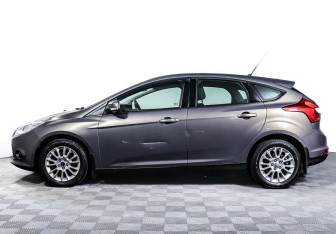 Подержанный автомобиль Ford Focus Hatchback 2013 года (3 фото)