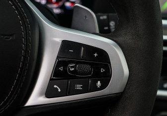 Подержанный автомобиль BMW X7 2019 года (35 фото)