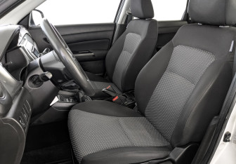 Подержанный автомобиль Suzuki Vitara 2016 года (20 фото)